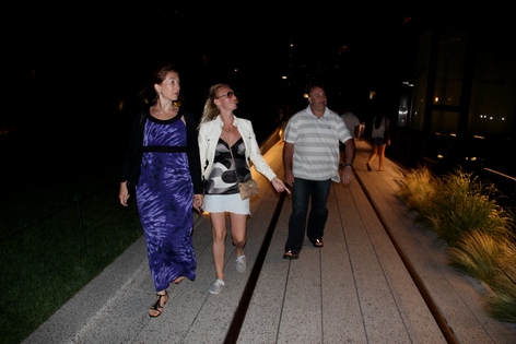 ���-����